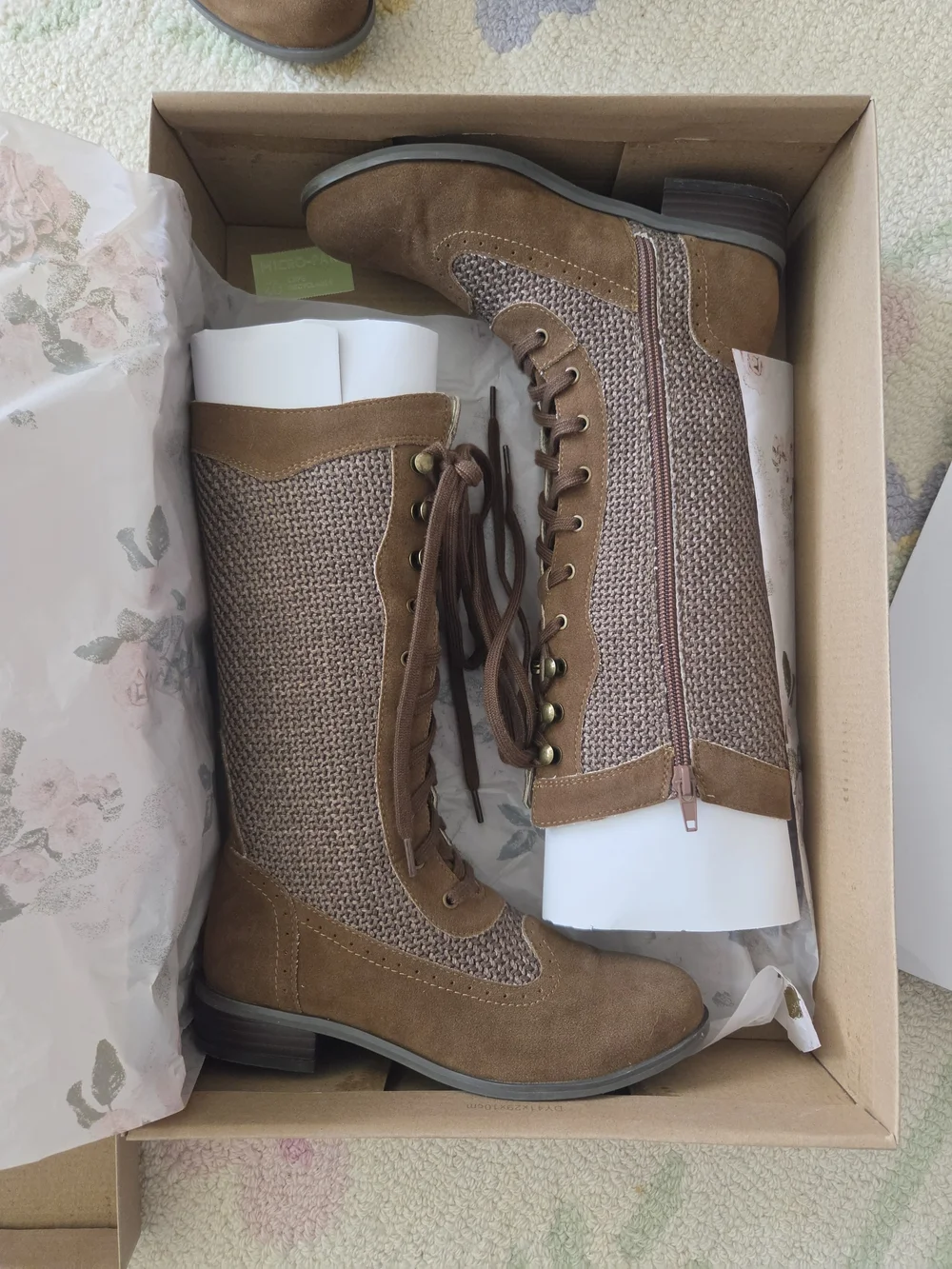 JOYFOLIE Keiko Tall Boots in Nutmeg Size 2 Youth